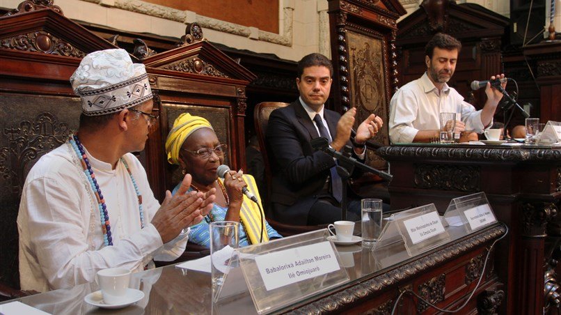 Integrantes da umbanda e candomblé na ALERJ