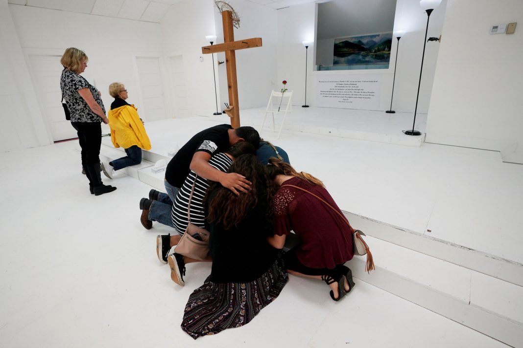 Igreja Batista do Texas onde ocorreu o massacre que matou 26 pessoas