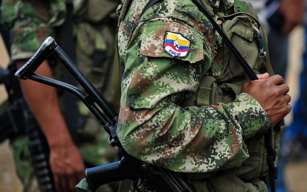 Guerrilheiros das FARC na Colômbia