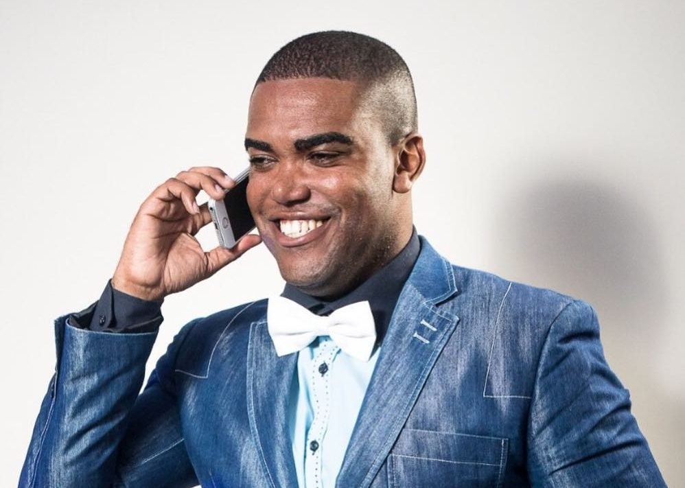 Cantor Tonzão deixa a música gospel e diz que quer 