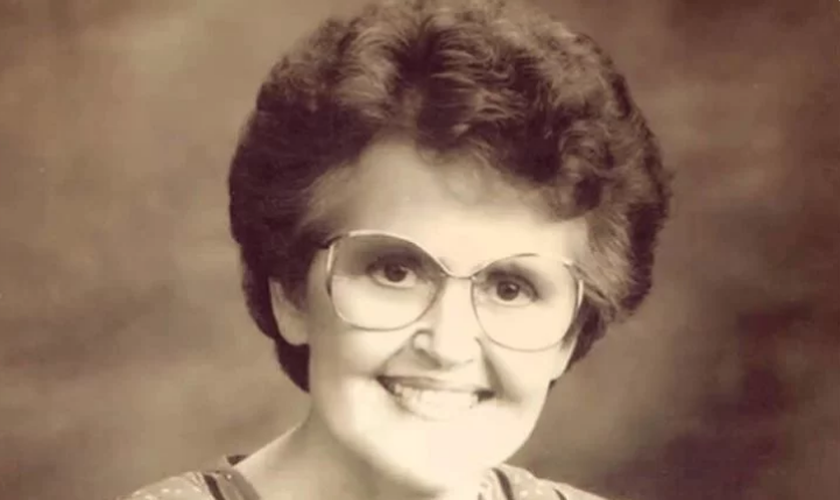 Del Delker morreu aos 93 anos, nos Estados Unidos.