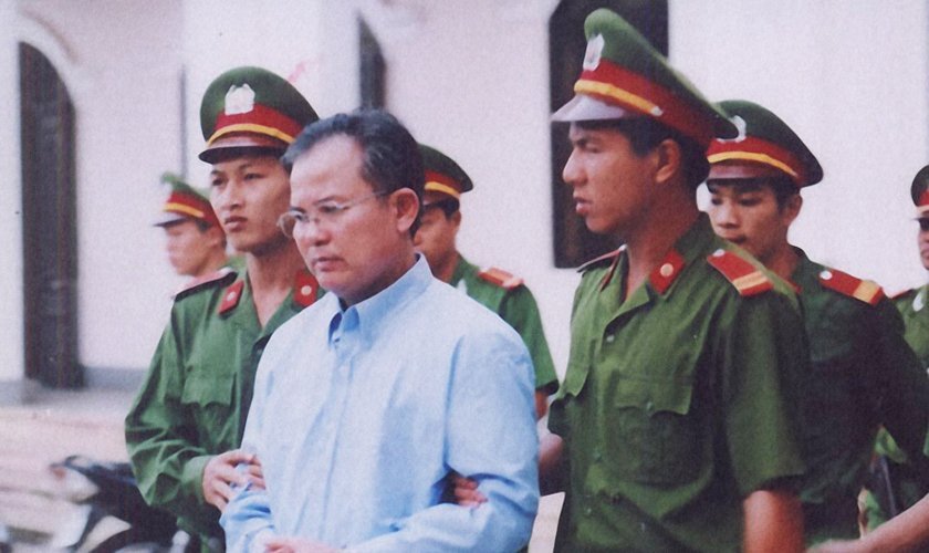 Pastor Nguyen Cong Chinh foi preso e espancado no Vietnã