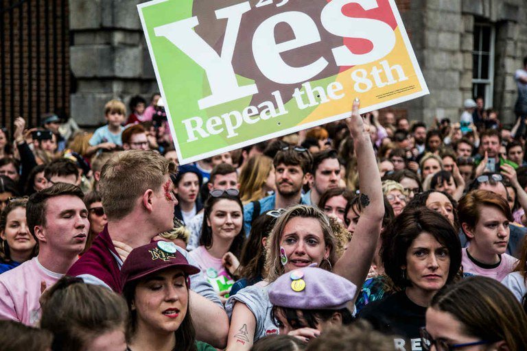 Eleitores irlandeses favoráveis ao aborto (maio 2018)