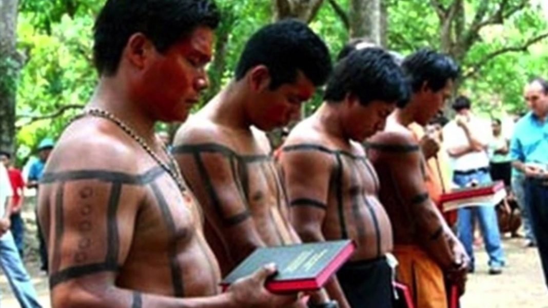 Índios cristãos