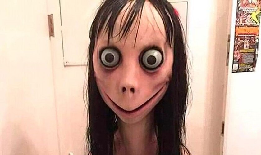 A personagem Momo é adicionada por crianças e adolescentes a grupos de Whatsapp e propõe diversos desafios, que se encerram com o suicídio dos desafiados. (Foto: BBC)