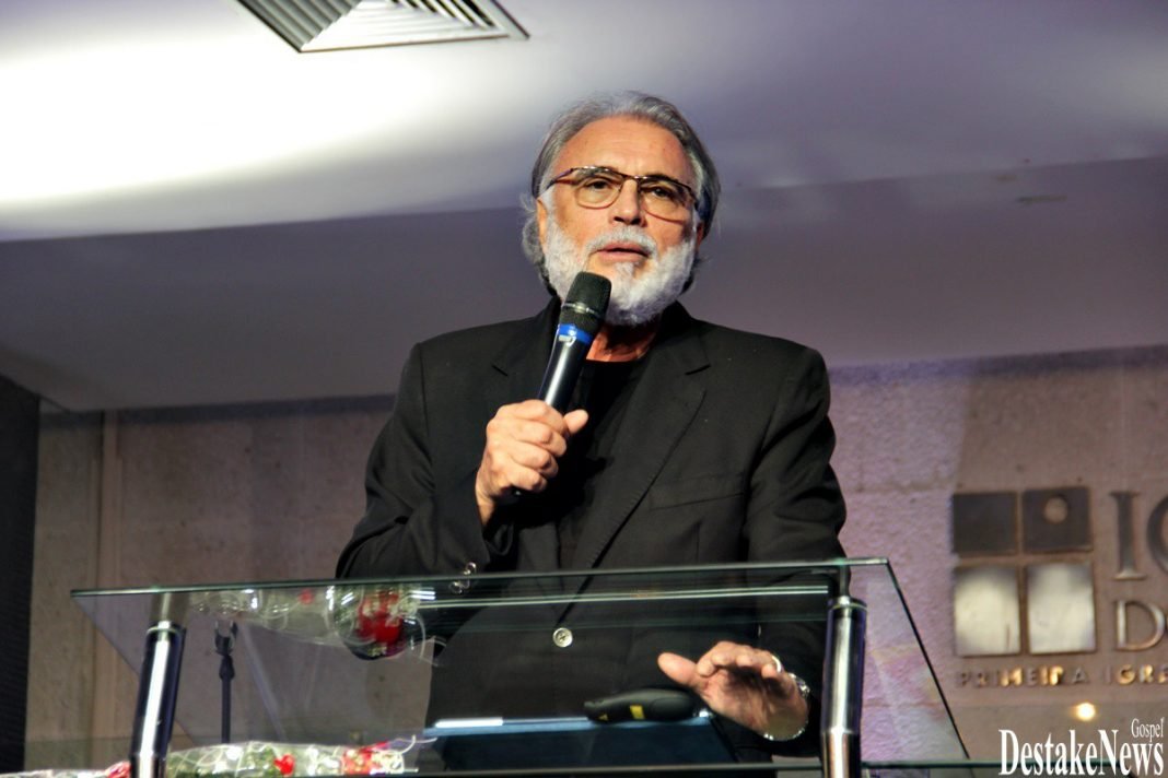 Pastor Estevam Fernandes, da Primeira Igreja Batista de João Pessoa, na Paraíba
