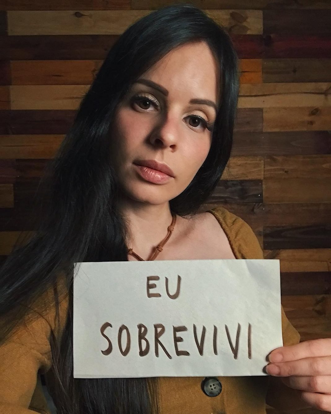 Cantora Marcela Taís revela abuso sexual na infância