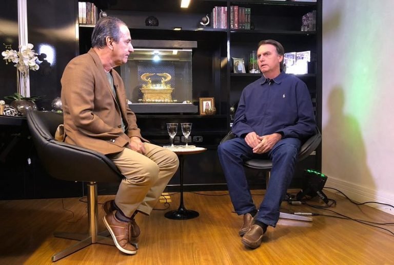O presidente eleito Jair Bolsonaro foi entrevistado pelo pastor Silas Malafaia no programa Vitória em Cristo