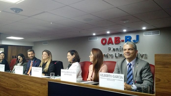 Dr. Gilberto Garcia participou do evento “Linguagem das crianças no âmbito jurídico: razões para o respeito e consequências da intolerância”, promovido pela Comissão de Combate à Intolerância Religiosa da OAB/RJ Dr. Gilberto Garcia participou do evento “Linguagem das crianças no âmbito jurídico: razões para o respeito e consequências da intolerância”, promovido pela Comissão de Combate à Intolerância Religiosa da OAB/RJ