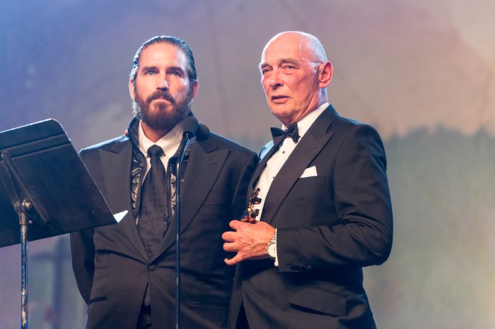 Atores Jim Caviezel e James Faulkner no Movieguide Awards 2019, em Los Angeles, Califórnia, 8 de fevereiro de 2019.