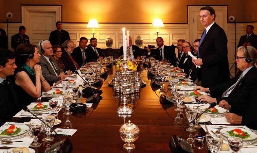 Presidente Bolsonaro discursa durante jantar em Washington, nos Estados Unidos. (Foto: Alan Santos/Presidência da República)
