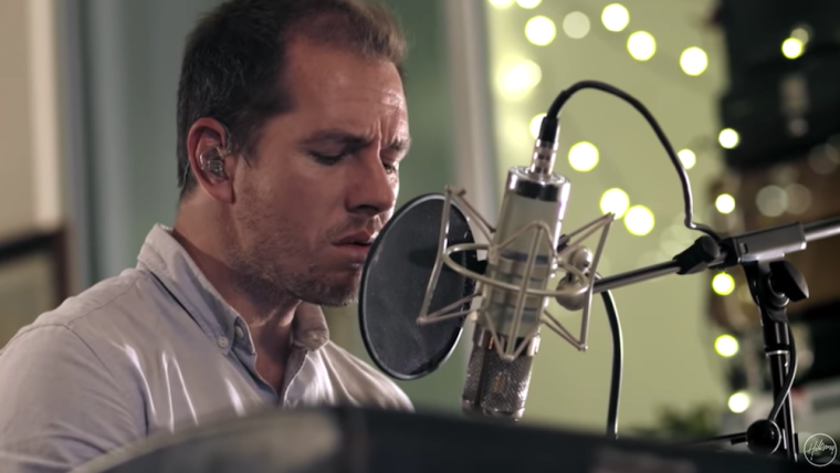 Marty Sampson, cantor, compositor e líder de adoração da Hillsong