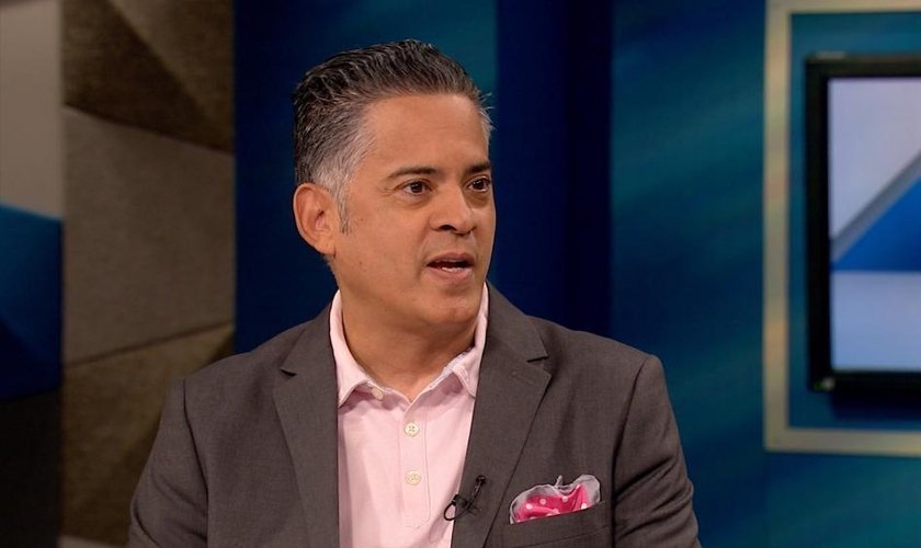 John Ramirez foi considerado um bruxo de grande autoridade nos EUA, mas hoje é um evangelista. (Foto: CBN News)