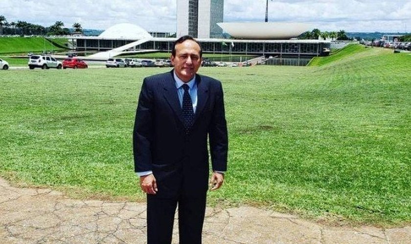 Edilásio Barra é apresentador, jornalista e pastor. (Imagem: Reprodução)