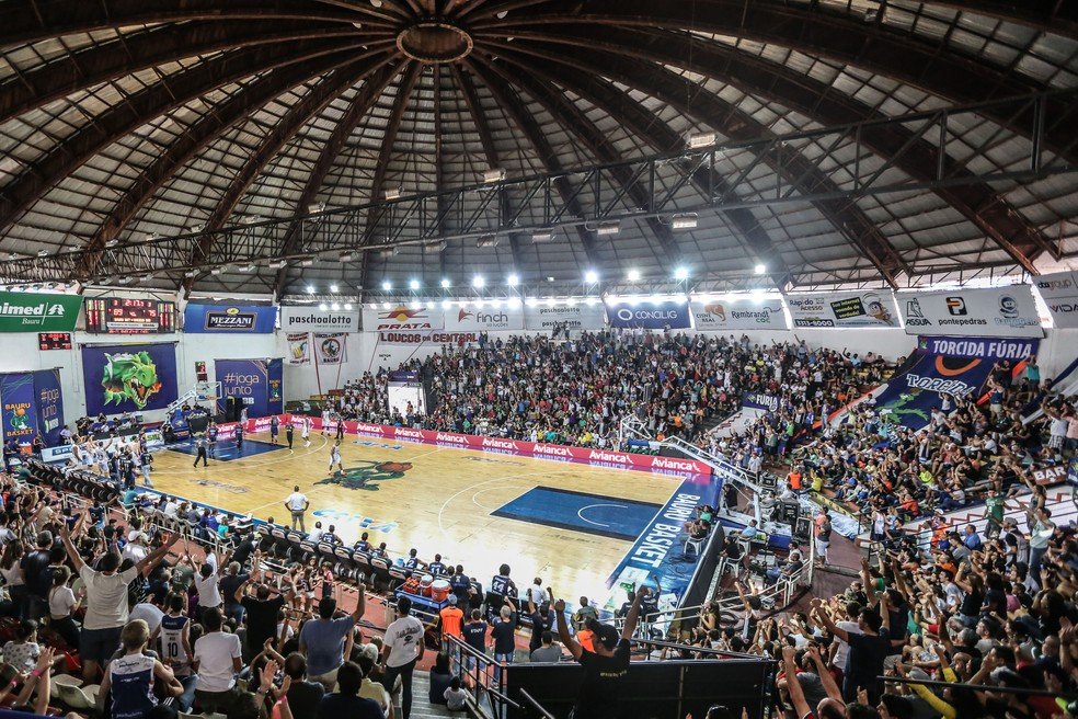 Ginásio esportivo em Bauru