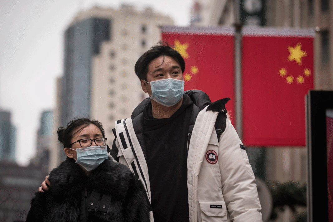 Com coronavírus, chineses evitam sair de casa e usam máscaras (Foto: Olhar Digital)