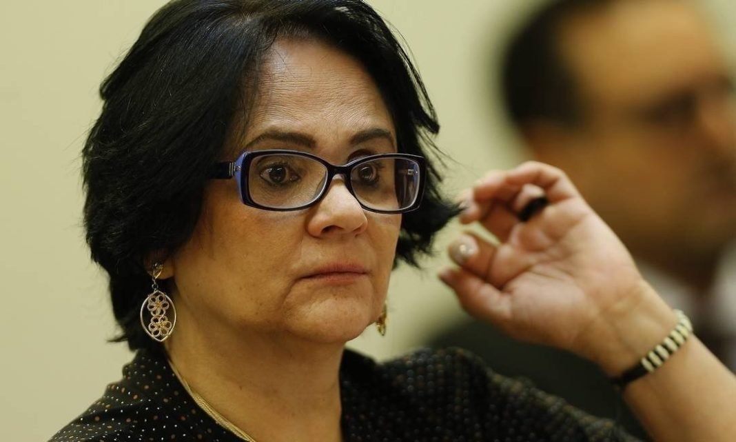 Damares Alves, ministra da Mulher, da Família e dos Direitos Humanos Foto: Jorge William - Agência O Globo