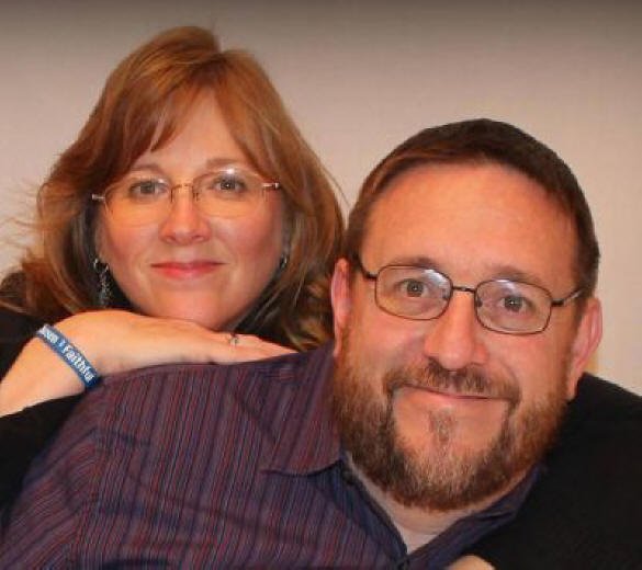 Pastor Mark Palenske e sua esposa Dena (Foto: Facebook / Mark Palenske)