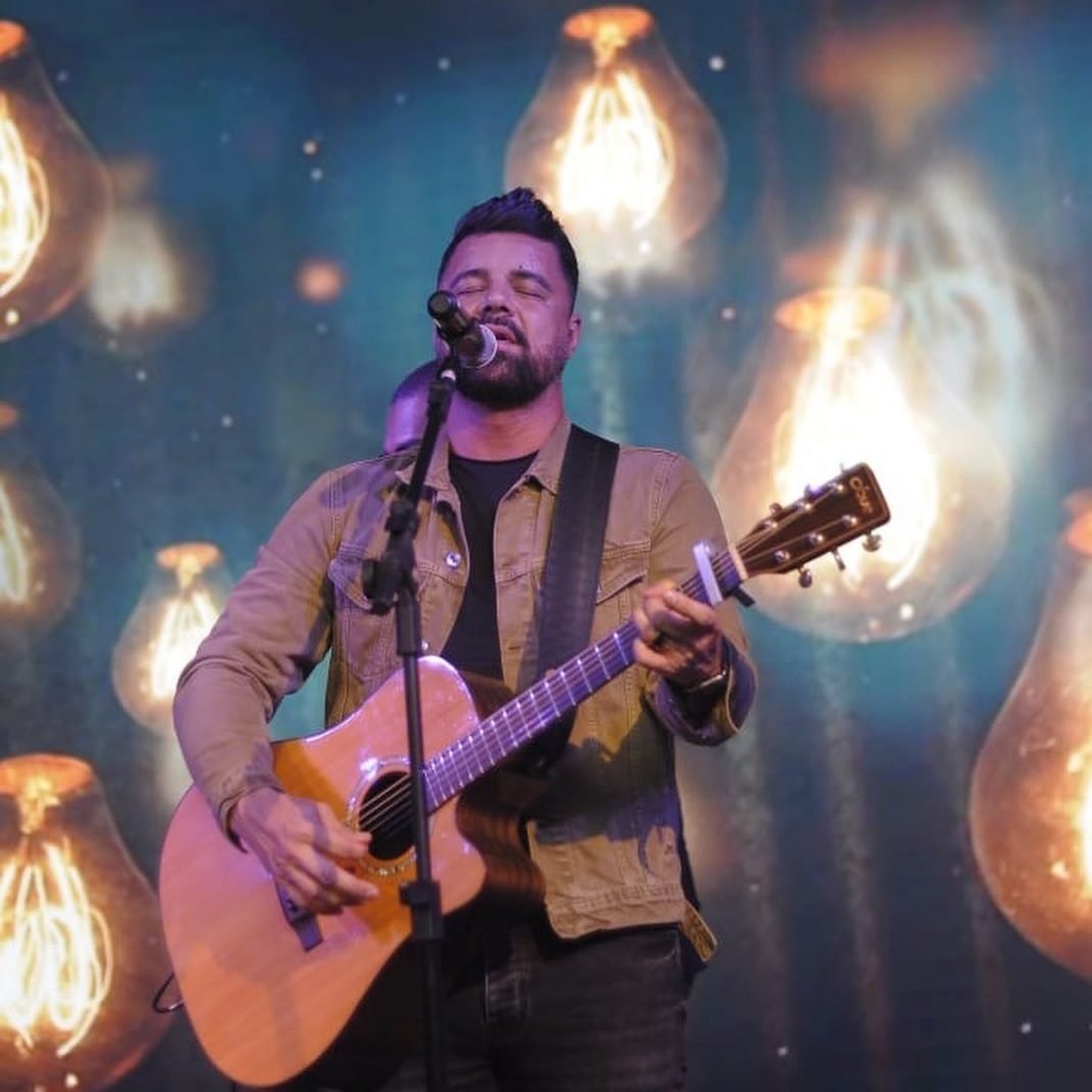 Cantor e pastor Davi Passamani. Foto: Instagram Casa