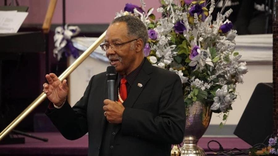 Gerald Glenn, pastor que morreu de covid-19 nos Estados Unidos (Imagem: Divulgação/The New Deliverance Evangelistic Church)