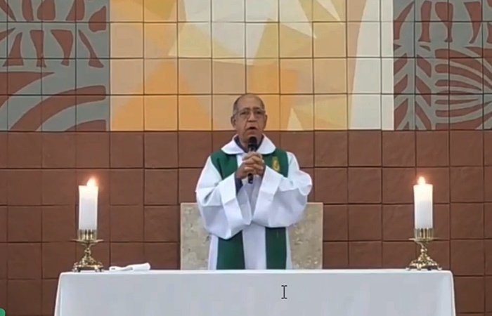 Padre Antônio Firmino, da paróquia São João Batista, em Visconde do Rio Branco, em Minas Gerais, desejou a morte de católicos que não estão indo à missa por causa da pandemia