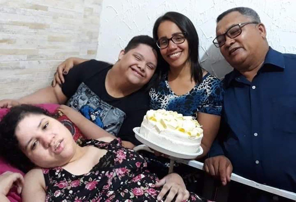 Casal de pastores morreu em um intervalo de dois dias deixando dois filhos com deficiência Foto: Arquivo Pessoal