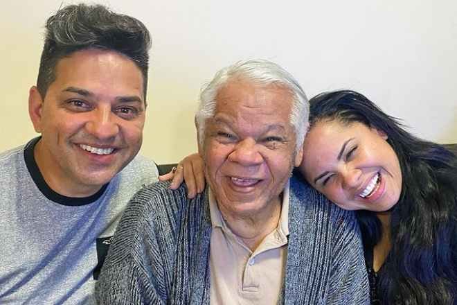 Cantora Cassiane e o esposo Jairinho ao lado de José dos Santos – Foto: Reprodução