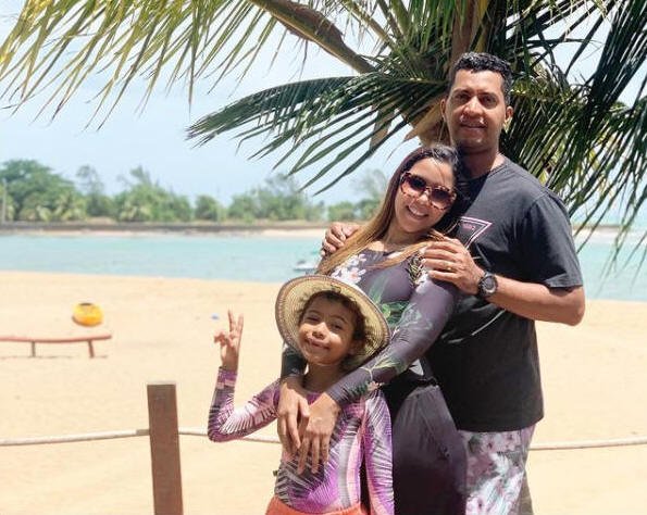 Cantora Amanda Wanessa com seu esposo Dobson e sua filha Mel (Foto: Reprodução)