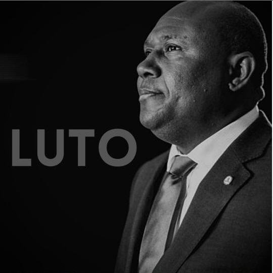 O cantor e vereador de Salvador, Irmão Lázaro, faleceu aos 54 anos nesta sexta-feira (19)