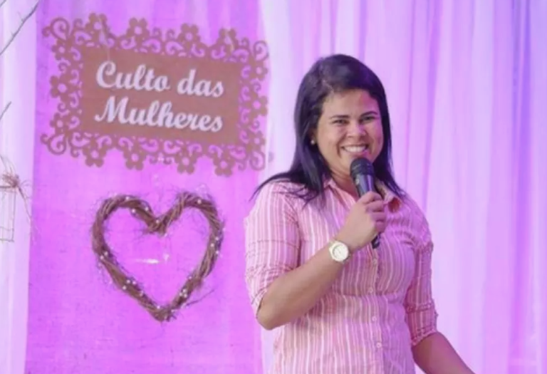 Mariane Kelly Souza foi encontrada morta com as mãos amarradas, em SC (Foto: Reprodução)