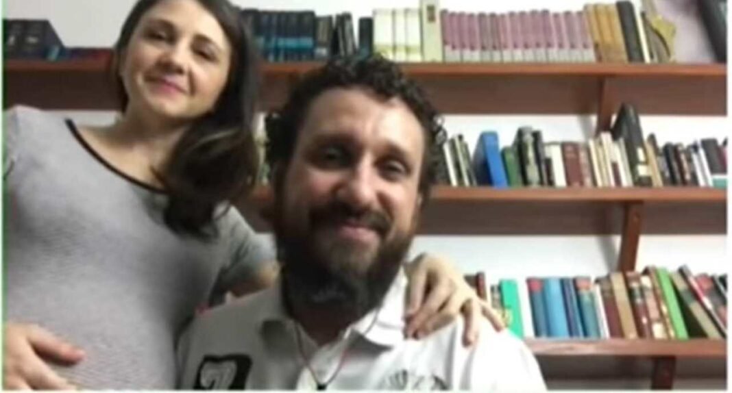 Glauce Cunha, esposa do cantor Leonardo Gonçalves, está grávida do primeiro filho do casal.