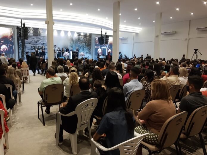 Culto com aglomeração na Igreja Assembleia de Deus – Brás, liderada pelo pastor Samuel Mariano, na Paraíba