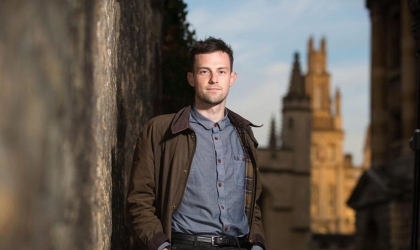 Joshua Sutcliffe, 31 anos, foi multado por fazer evangelismo na pandemia.