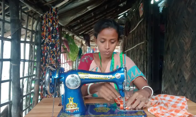 O marido de Monika a abandonou depois que ela se converteu ao Cristianismo em Bangladesh