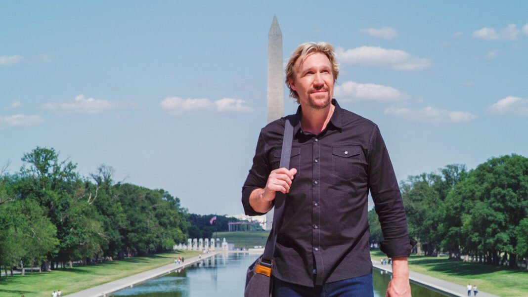 David A. R. White em cena do filme 