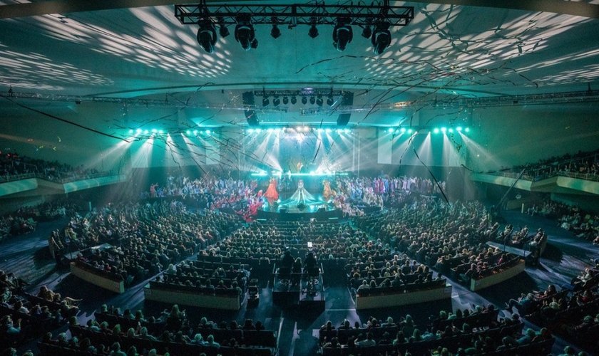 Cerca de 30 mil pessoas foram aos cultos de Natal. (Foto: Champion Forest Baptist Church)