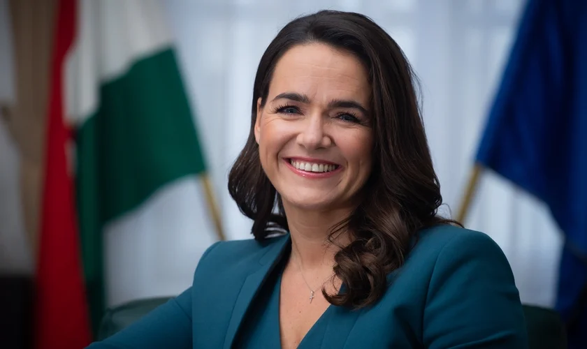 Katalin Novák, primeira mulher eleita presidente da Hungria, é cristã. (Foto: Twitter/Katalin Novák)