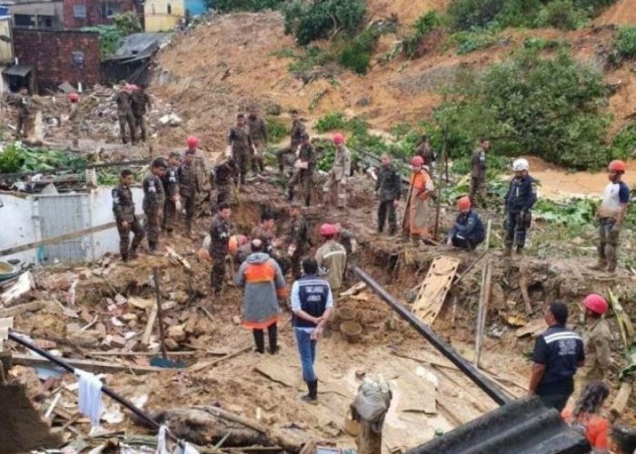 Buscas por desaparecidos em Jardim Monte Verde (PE)