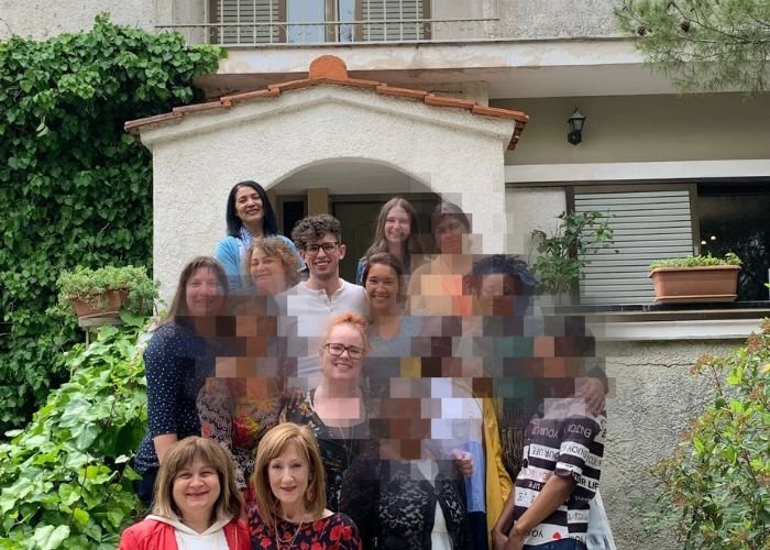 Prostitutas são resgatas pela Community House Damaris. (Foto Facebook Community House Damaris)