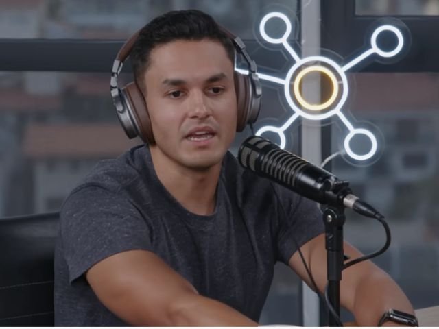 David Miranda Neto durante entrevista ao HUB Podcast