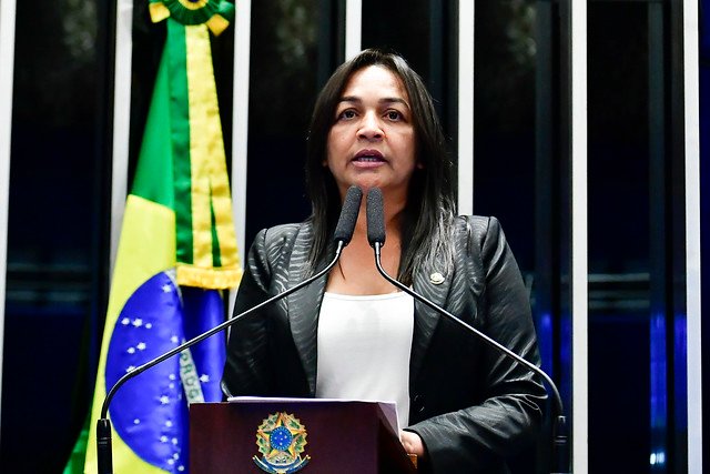 Senadora Eliziane Gama (PSD-MA) em discurso na tribuna do Senado Federal. (Foto: Agência Senado)
