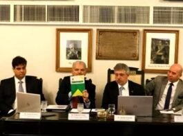 Dr. Gilberto Garcia e a Constituição do Brasil (Foto: Cortesia Dr. Gilberto Garcia/Canal Youtube, IAB.Nacional)