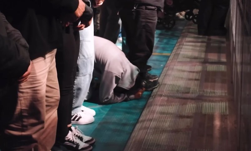 Multidão em evento evangelístico com Franklin Graham em Ushuaia, Argentina