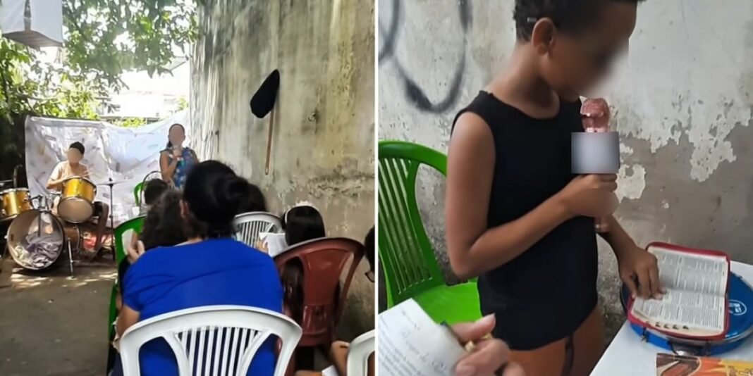 Crianças realizando culto no quintal de casa, louvando e pregando.
