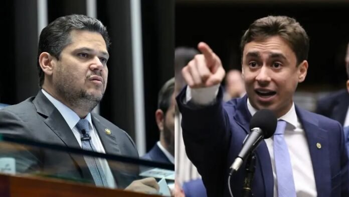 Davi Alcolumbre em seu gabinete no Senado enquanto Nikolas Ferreira é visto ao fundo.