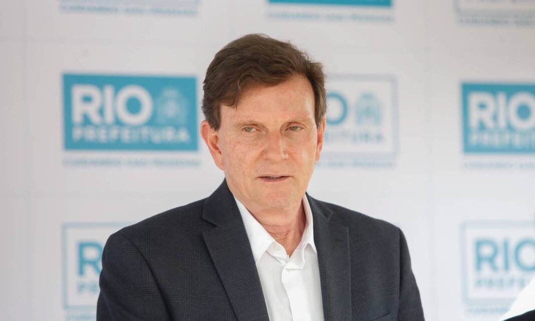 Marcelo Crivella apresenta projeto de lei na Câmara dos Deputados