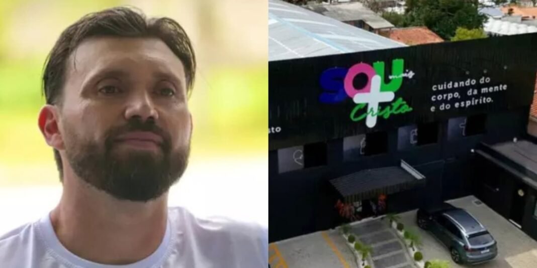 Interior de uma academia cristã com equipamentos de ginástica, versículos bíblicos nas paredes e pessoas se exercitando.