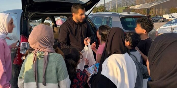 Ajuda humanitária chega a famílias deslocadas no Líbano Voluntários distribuem cestas básicas para famílias deslocadas pela guerra no Líbano.