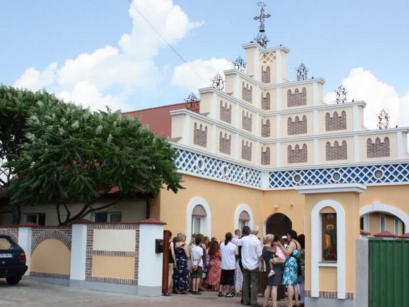 Igreja Católica Grega fechada na Bielorrússia, simbolizando a liquidação das paróquias.