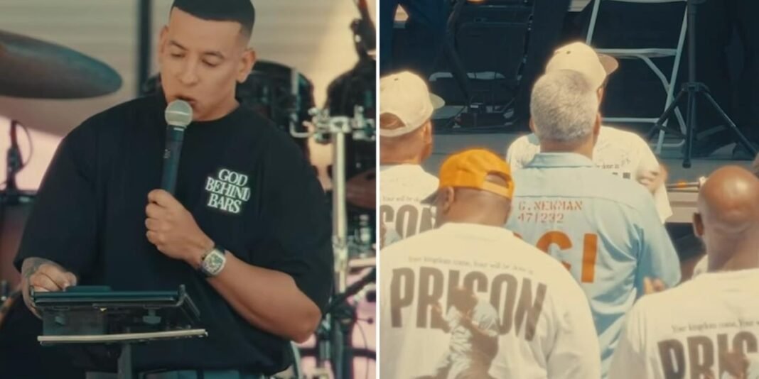 Daddy Yankee pregando para detentos em uma prisão nos Estados Unidos